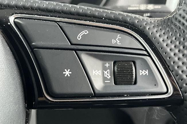 AUDI Q2 Photo 17