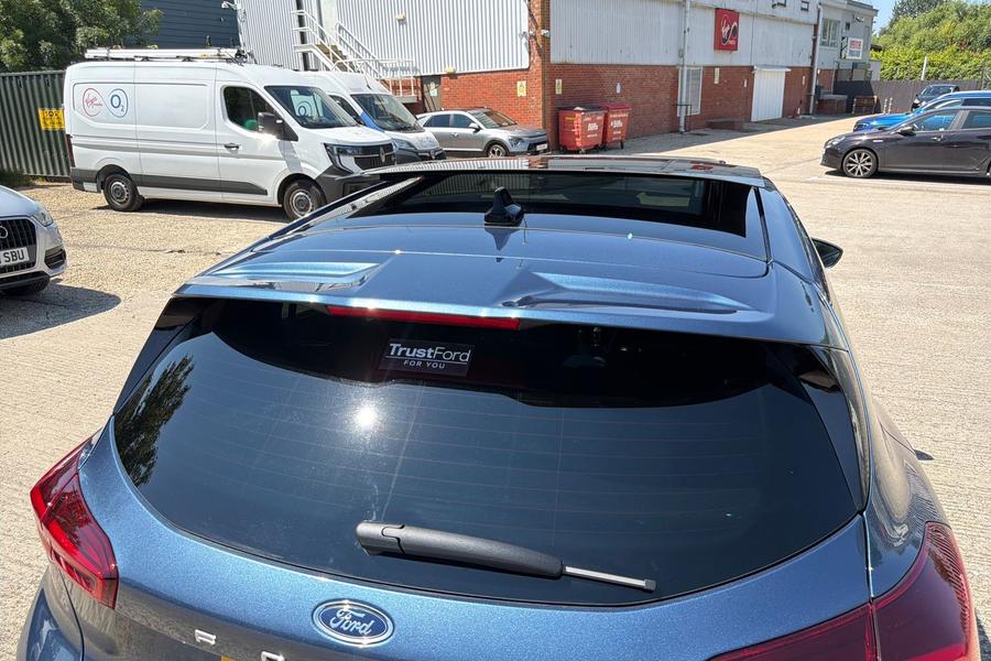 Ford Focus Photo autoimg-2a7c8871b88b1e74710ba0543c04b299d4e7417b.jpg