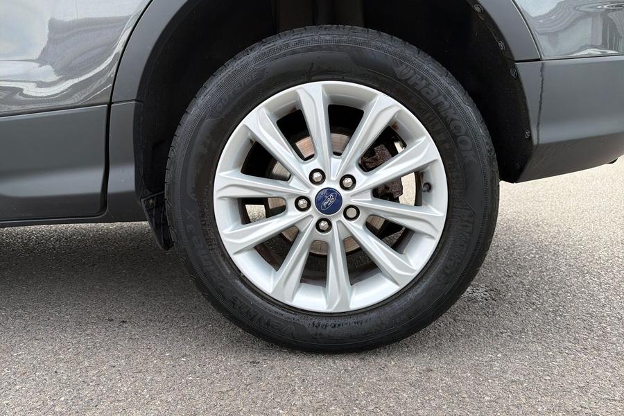 Ford KUGA Photo autoimg-2a7d49055999b36dbe54686bf9bb8f9046fcf3f3.jpg