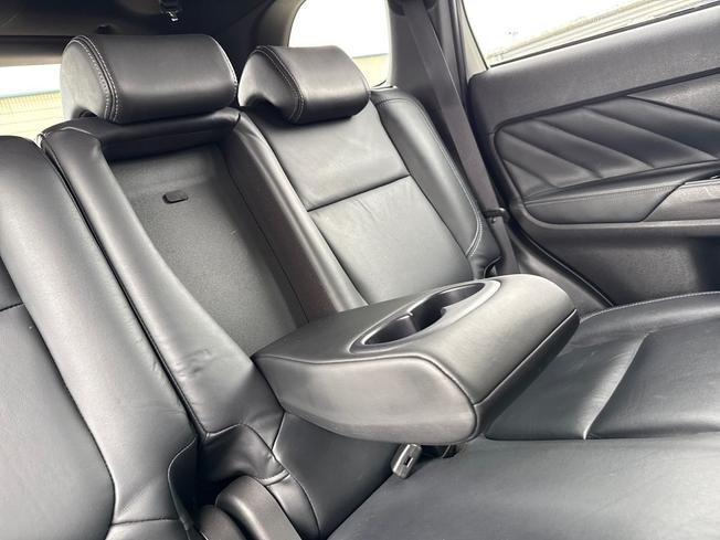 MITSUBISHI Outlander Photo 26
