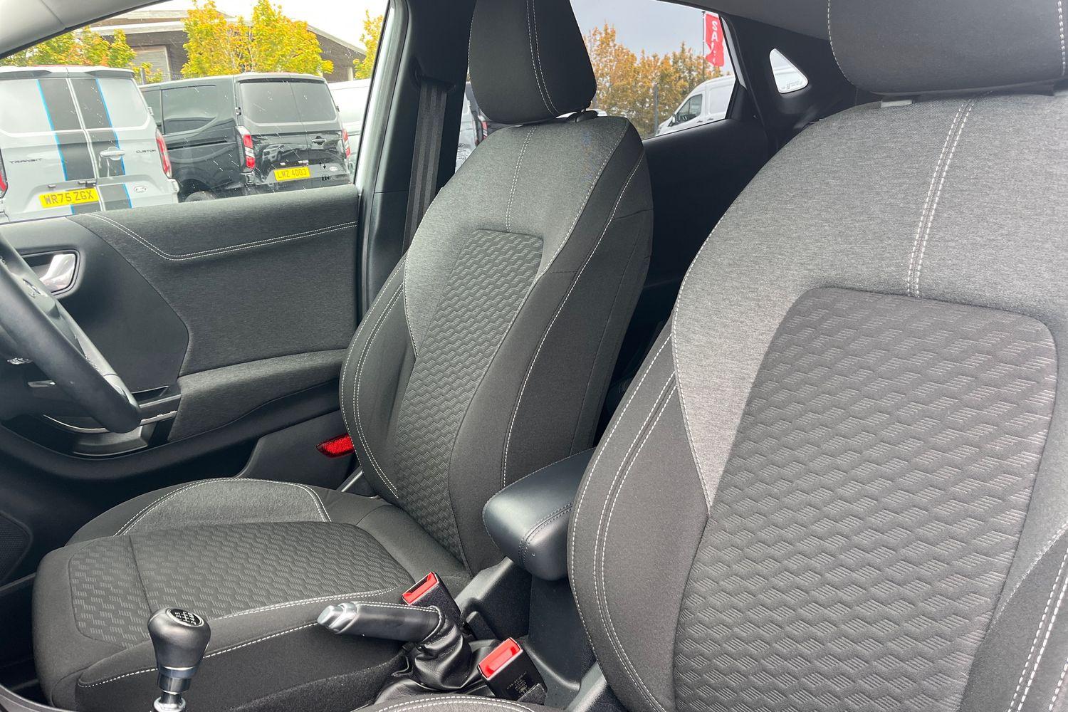 Ford Puma Photo 18