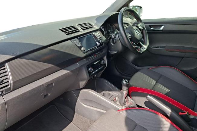ŠKODA Fabia Photo 2