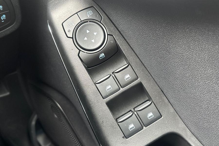 Ford Fiesta Photo autoimg-2a882699586a1e84cf3617cb1178cf47d0cbe30b.jpg