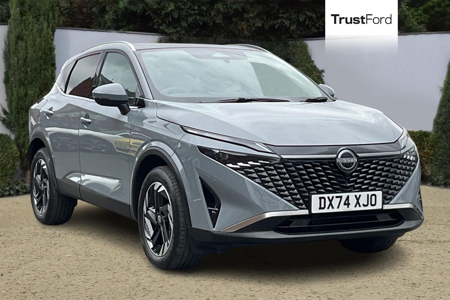 Nissan QASHQAI Photo 0