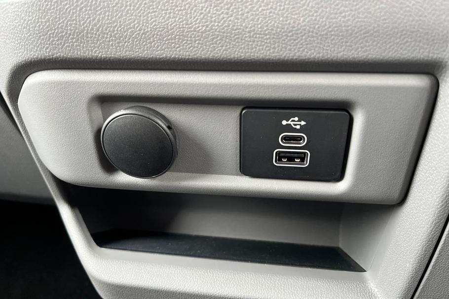 Used Ford TOURNEO CUSTOM 19