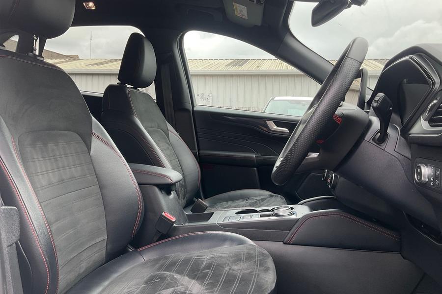 Ford KUGA Photo autoimg-2a897cc57cc609c8713b56a2fdbfa55da0f5f4b9.jpg