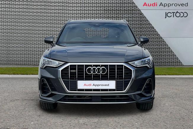 AUDI Q3 Photo 8