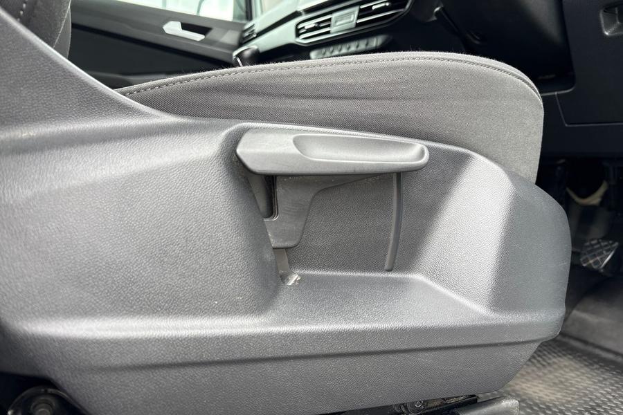 Ford TRANSIT CONNECT Photo autoimg-2a8b1323e0b3d663e2bba938d6bc6dcfe8781cde.jpg