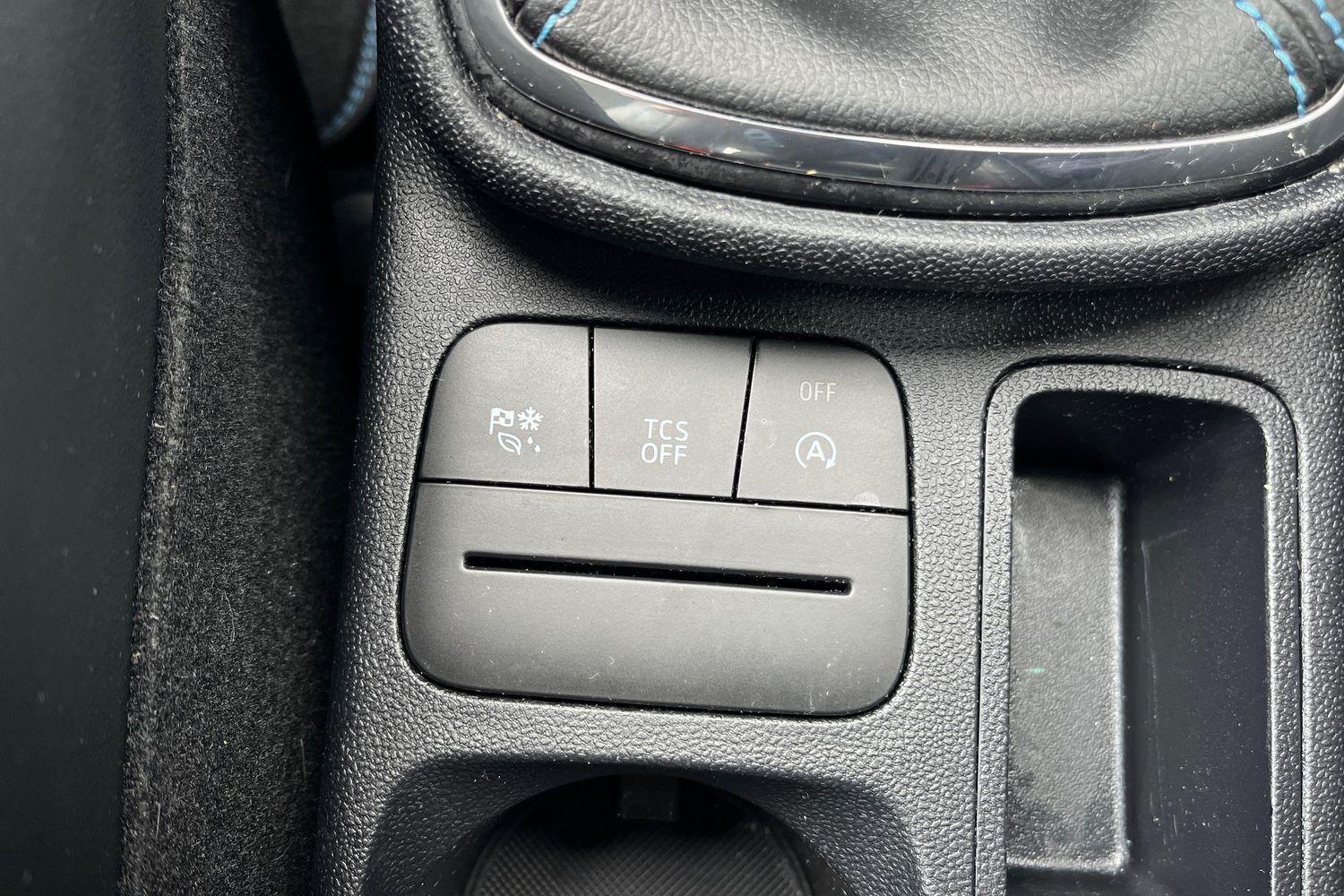 Ford FIESTA Photo 28
