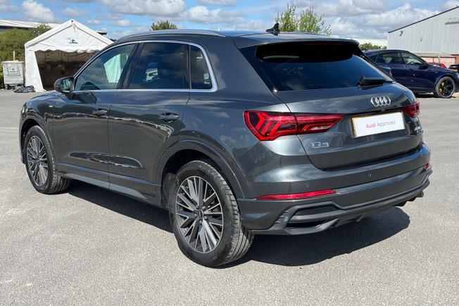 AUDI Q3 Photo 57