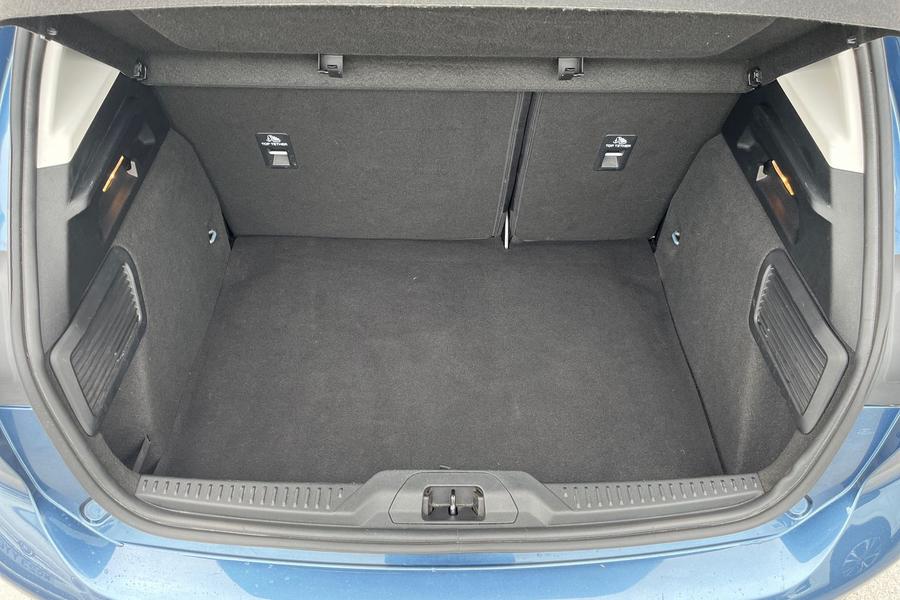 Ford FOCUS Photo autoimg-2a8f50478ae6eea5726a162e728805f61e30d39b.jpg