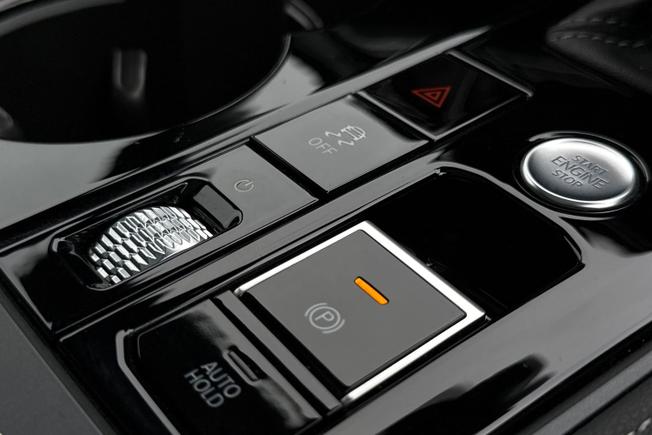 VOLKSWAGEN Touareg Photo 27