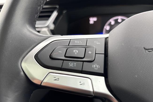 VOLKSWAGEN Touran Photo 16