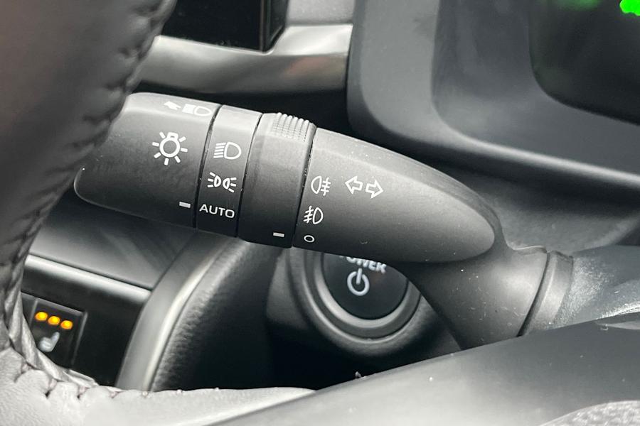 Toyota C-HR Photo autoimg-2a9352c6355e122a28ab81698dd76af7a6811ec2.jpg