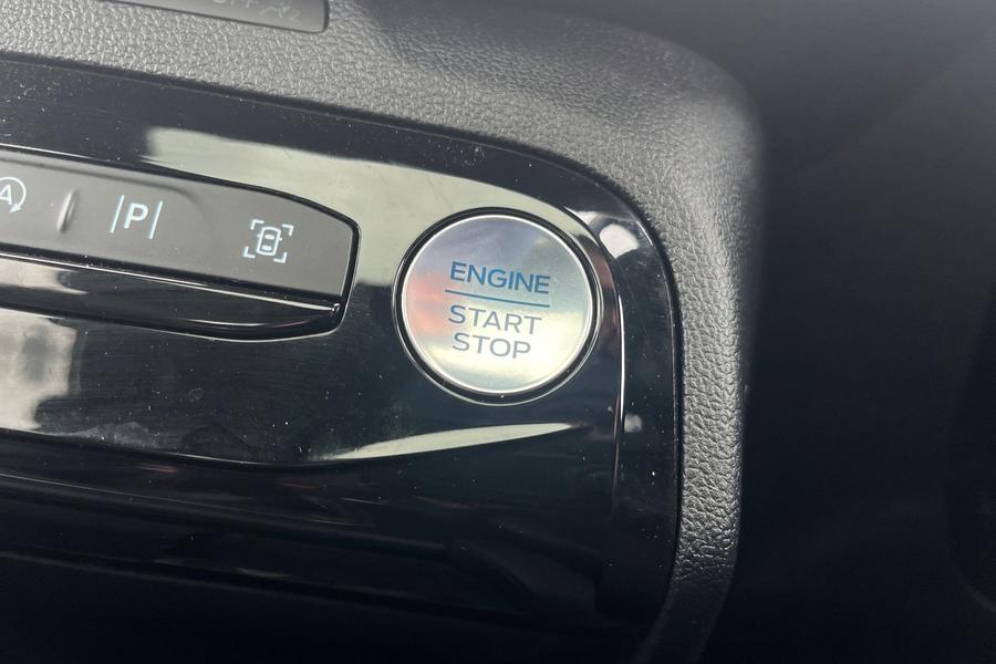 Ford KUGA Photo autoimg-2a96ca28742b082b5604412e400aa5474adc389c.jpg