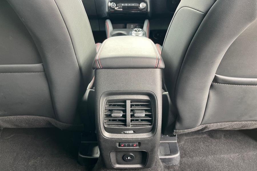 Ford Kuga Photo autoimg-2a98e9503b6961e6f465f9f8b139d9fa99f4f8d1.jpg