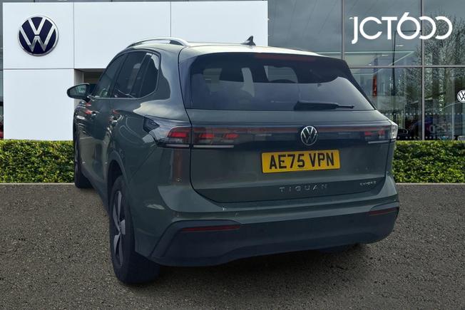 Volkswagen Tiguan Photo 3