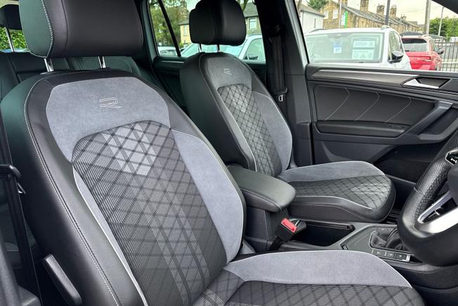 VOLKSWAGEN Tiguan Photo 51