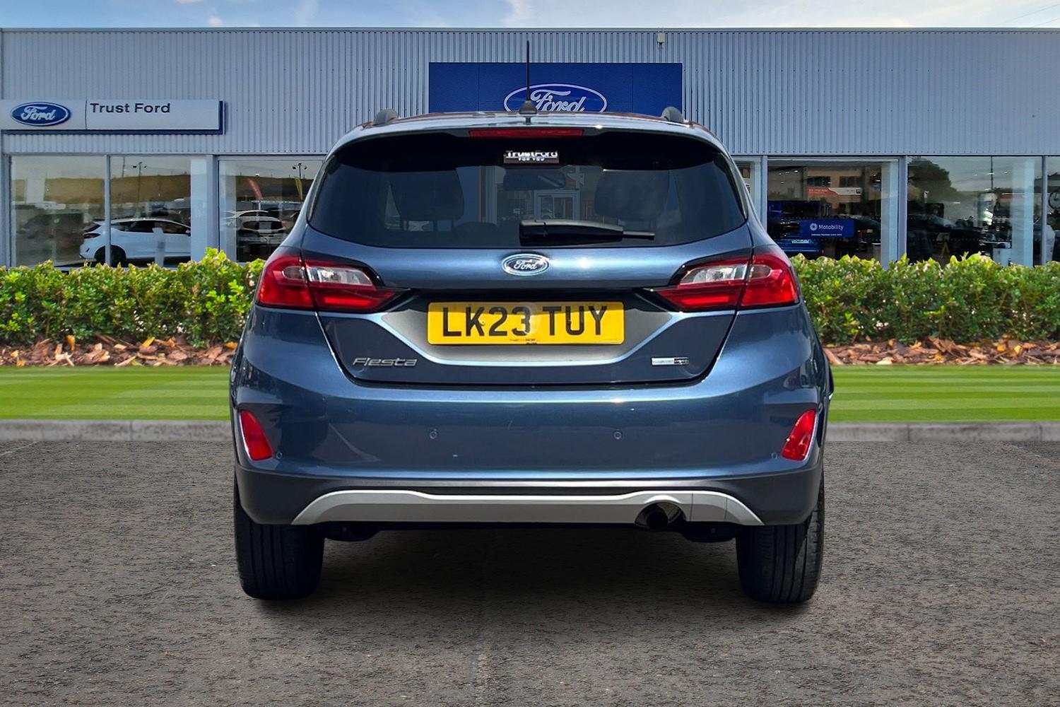 Ford Fiesta Photo 6