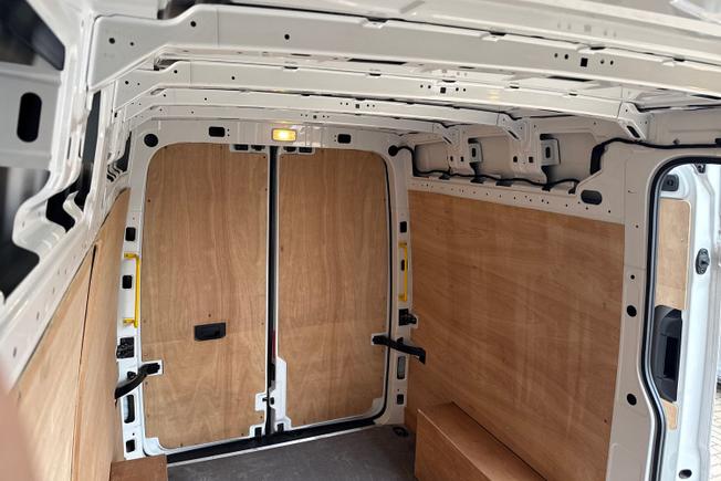 VOLKSWAGEN Crafter Photo 39