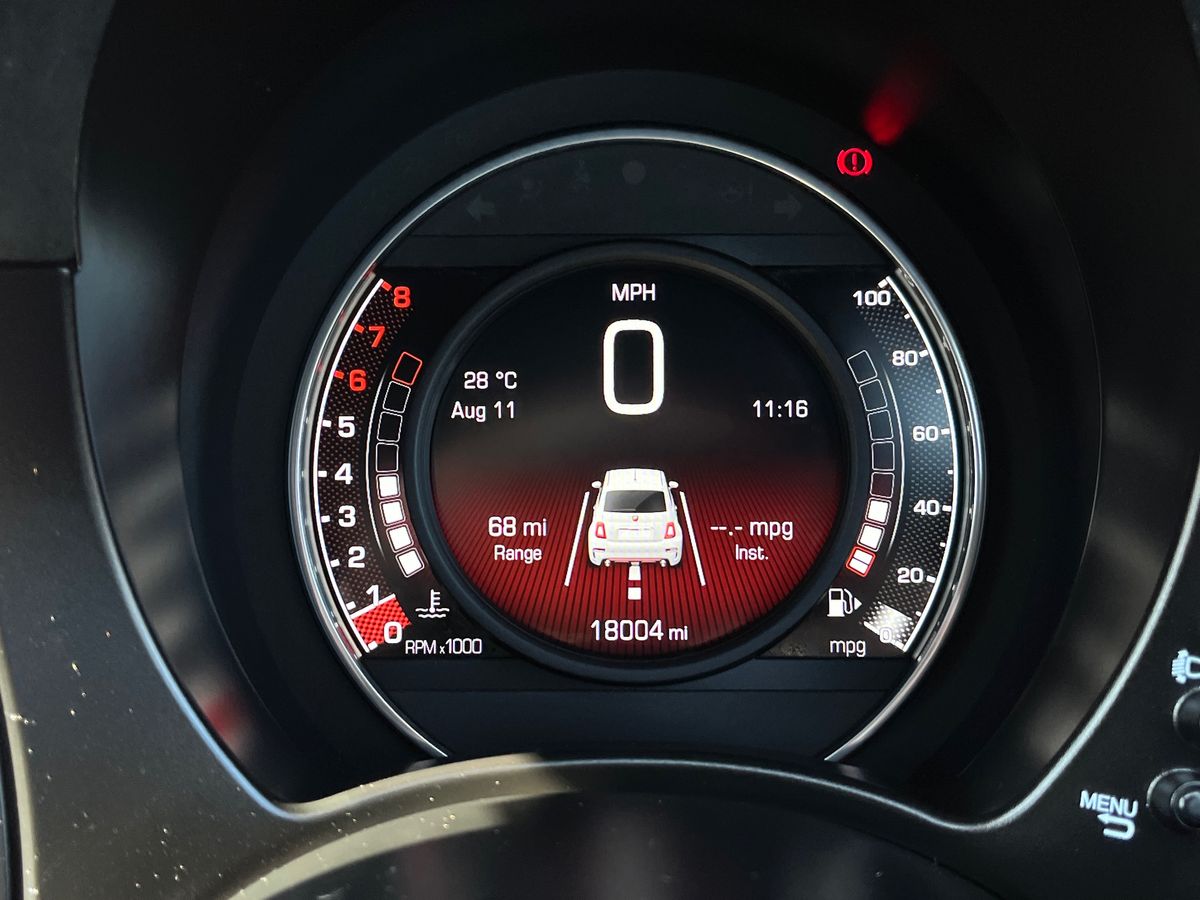 Abarth 695 Photo 42