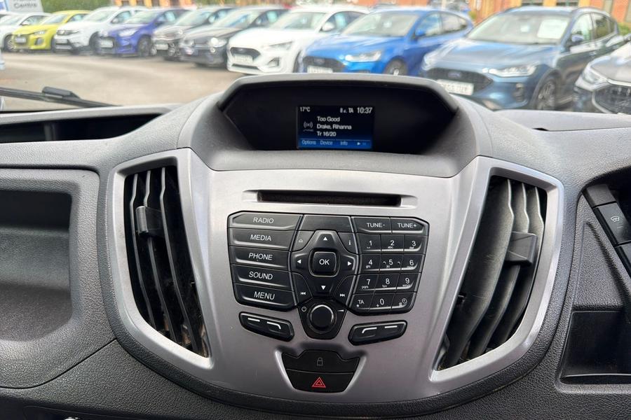 Ford Transit Photo autoimg-2aa26d5b999634b1ad2a49814dc2966a490d1575.jpg