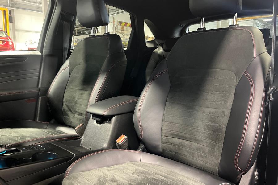 Ford KUGA Photo autoimg-2aa286c97db601d6a41c4f35deb7be3753291f7f.jpg