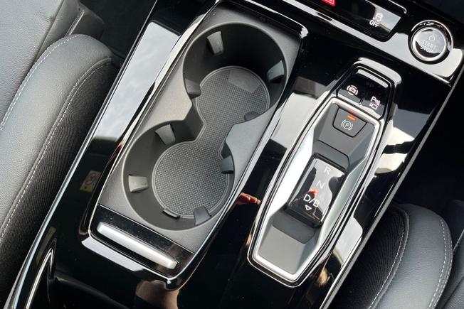AUDI Q6 E-Tron Photo 32
