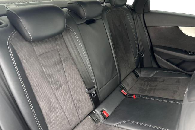AUDI A4 Photo 10
