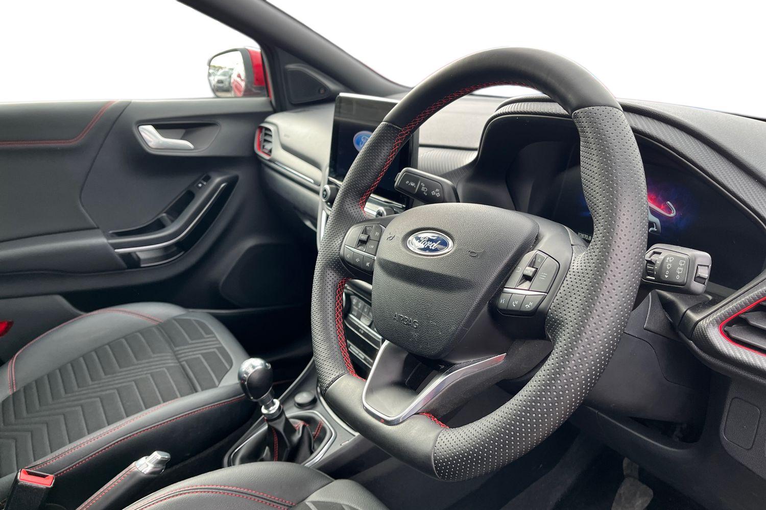 Ford PUMA Photo 8