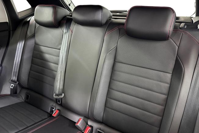 VOLKSWAGEN Polo Photo 9