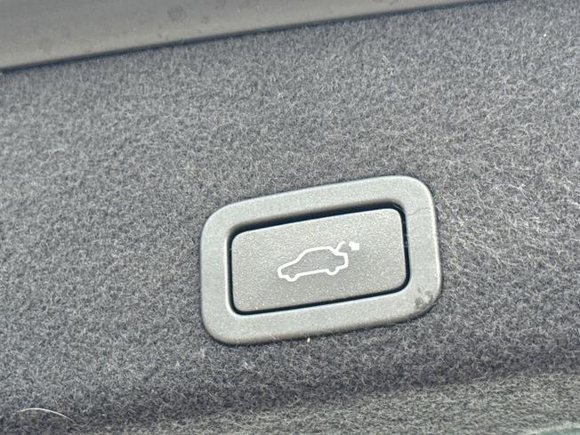 Volvo XC60 Photo 22