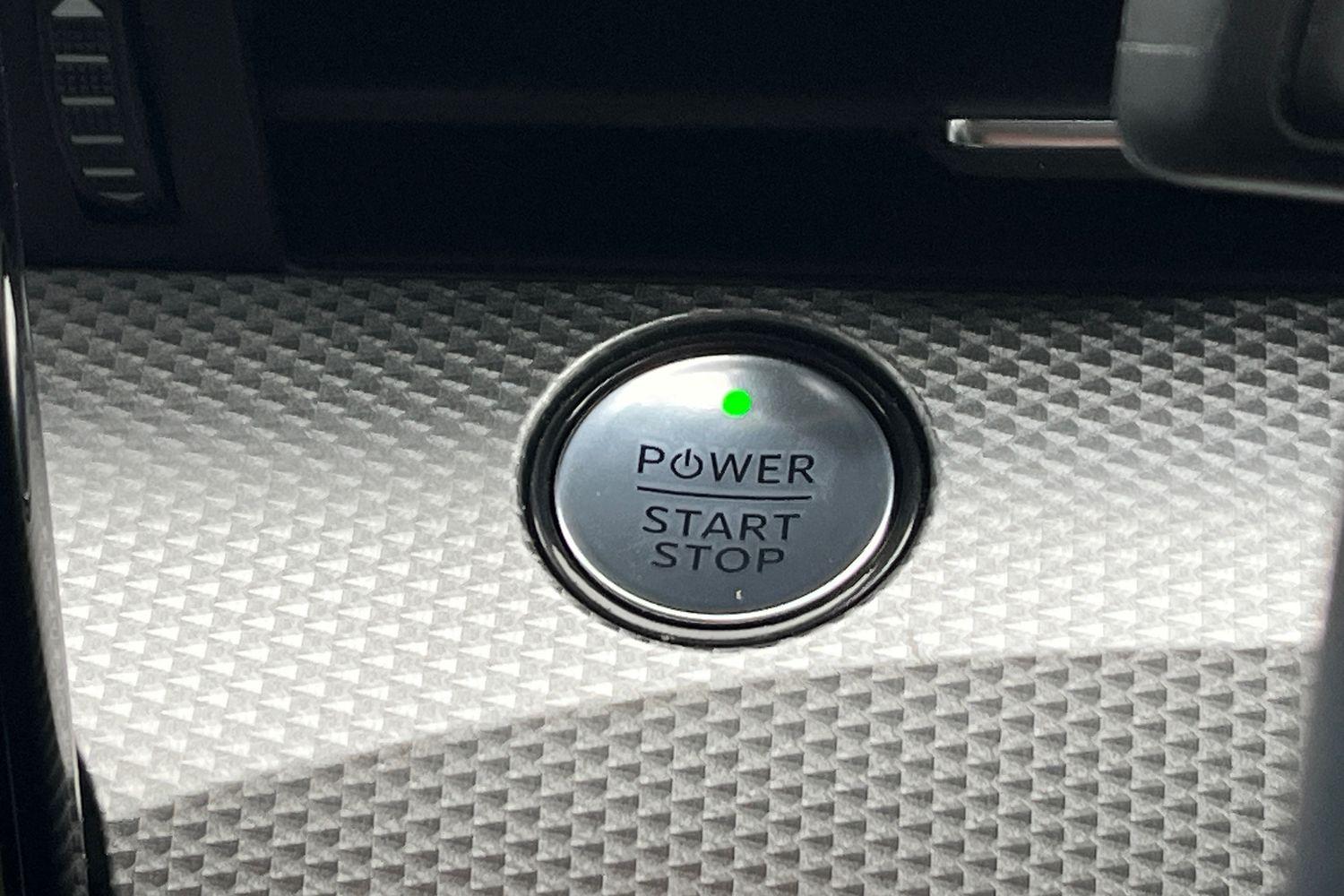 Ford MUSTANG MACH-E Photo 31