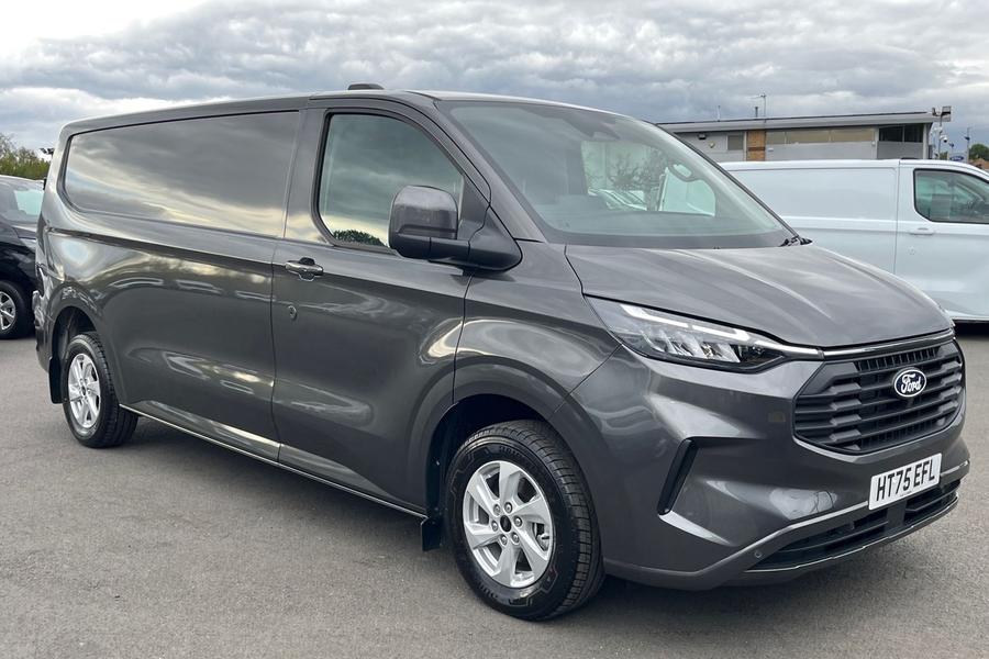 Ford TRANSIT CUSTOM Photo autoimg-2ab8554f80d3e21b4177626e148a5a5ba6e4c3b7.jpg