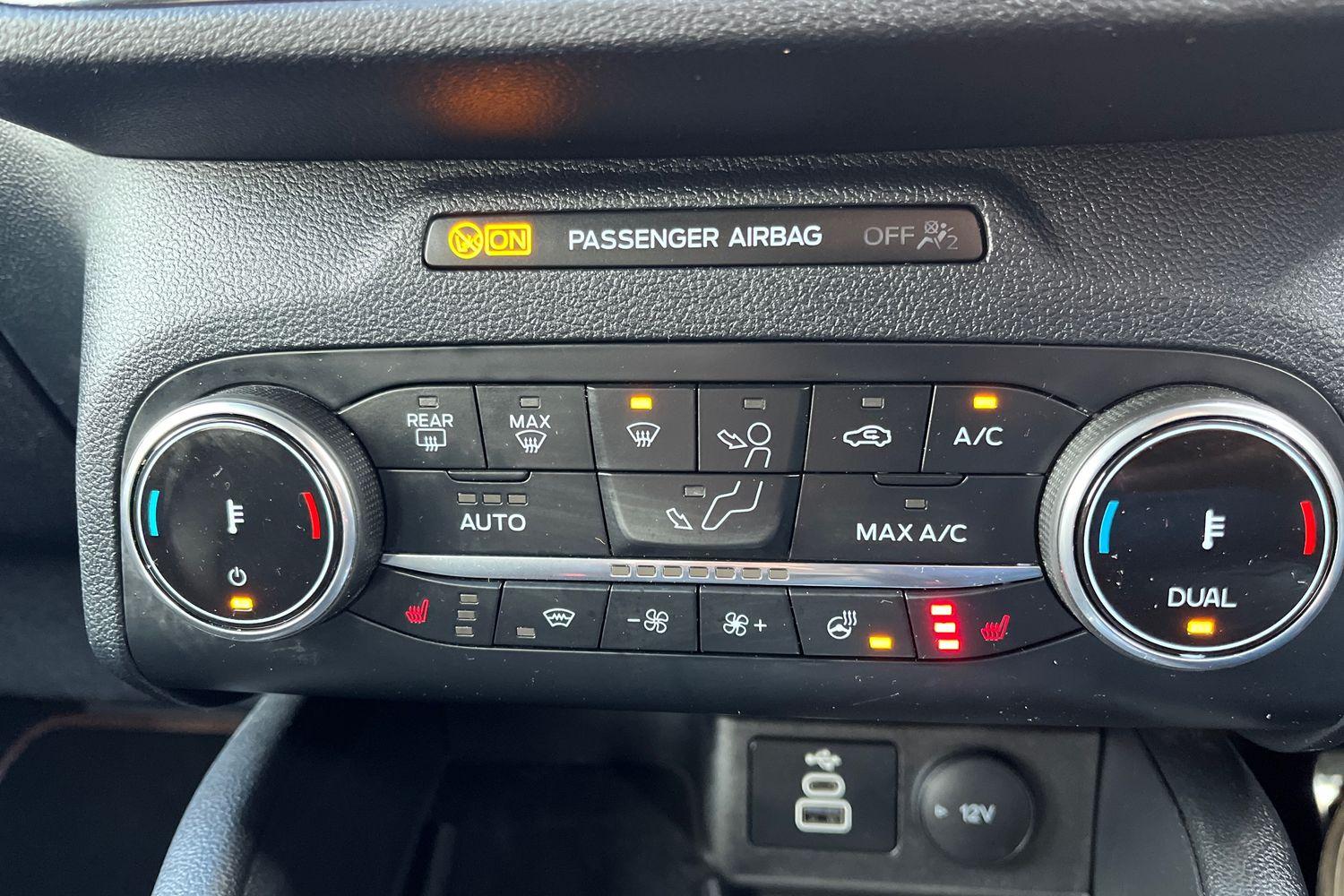 Ford KUGA Photo 26