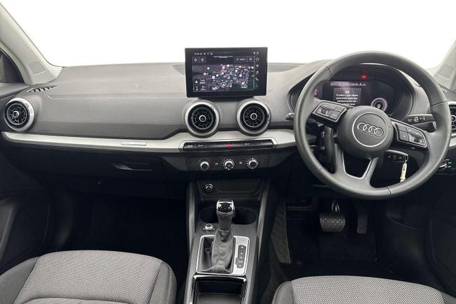 AUDI Q2 Photo 10