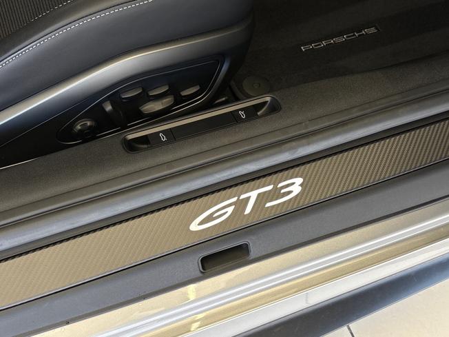 PORSCHE 911 Photo 30