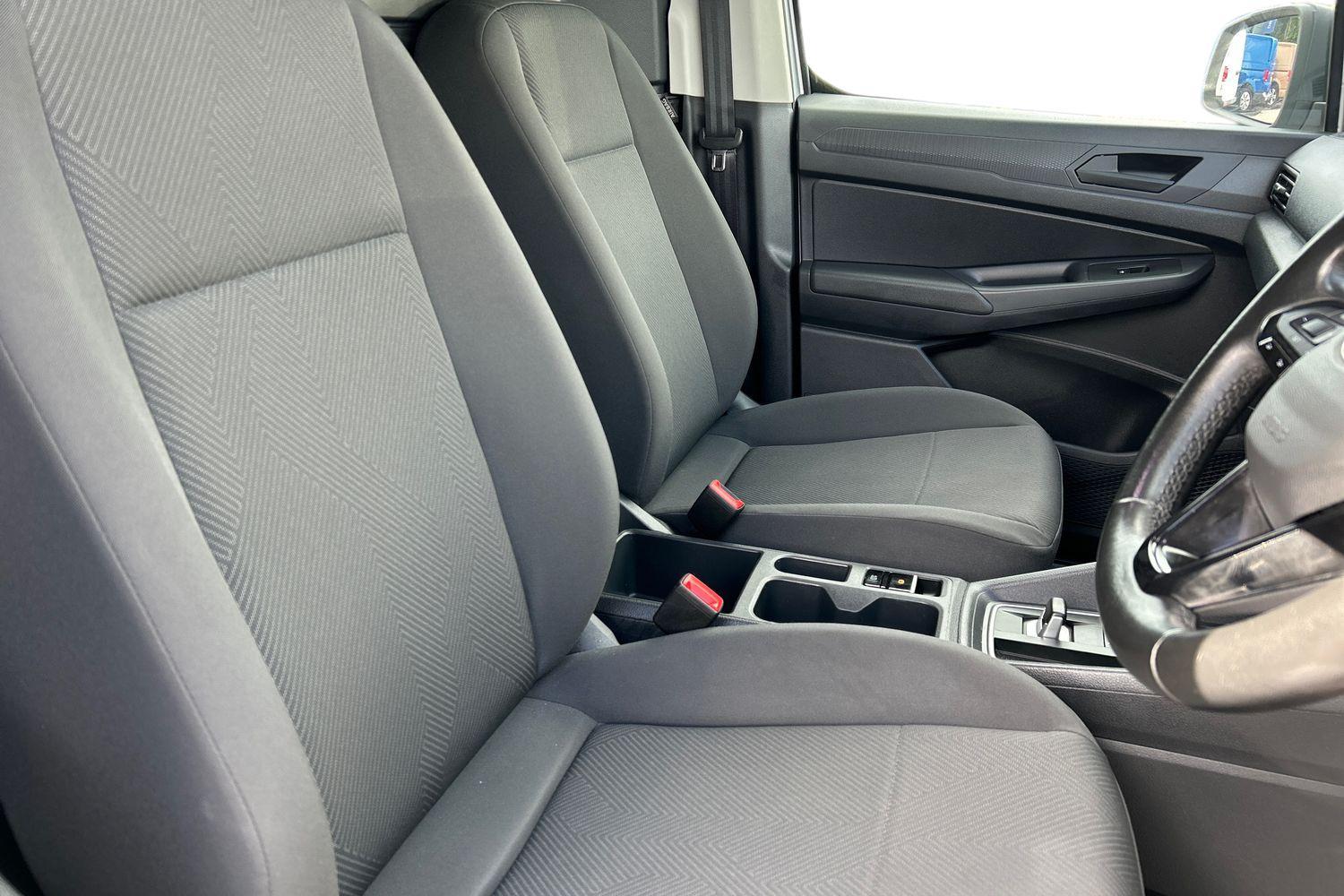 Ford TRANSIT CONNECT Photo 11