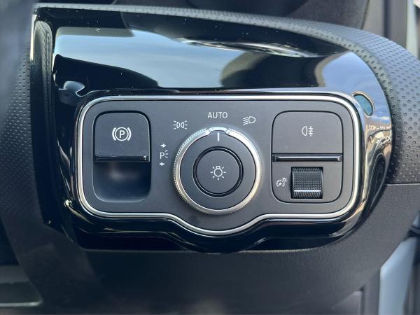 Mercedes-Benz A Class Photo autoimg-2aca35e854e19fcba504cfcc19a028d776f85555.jpg
