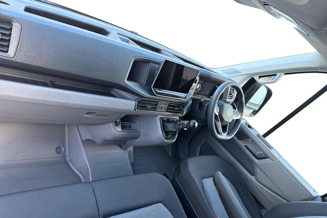VOLKSWAGEN Crafter Photo 2