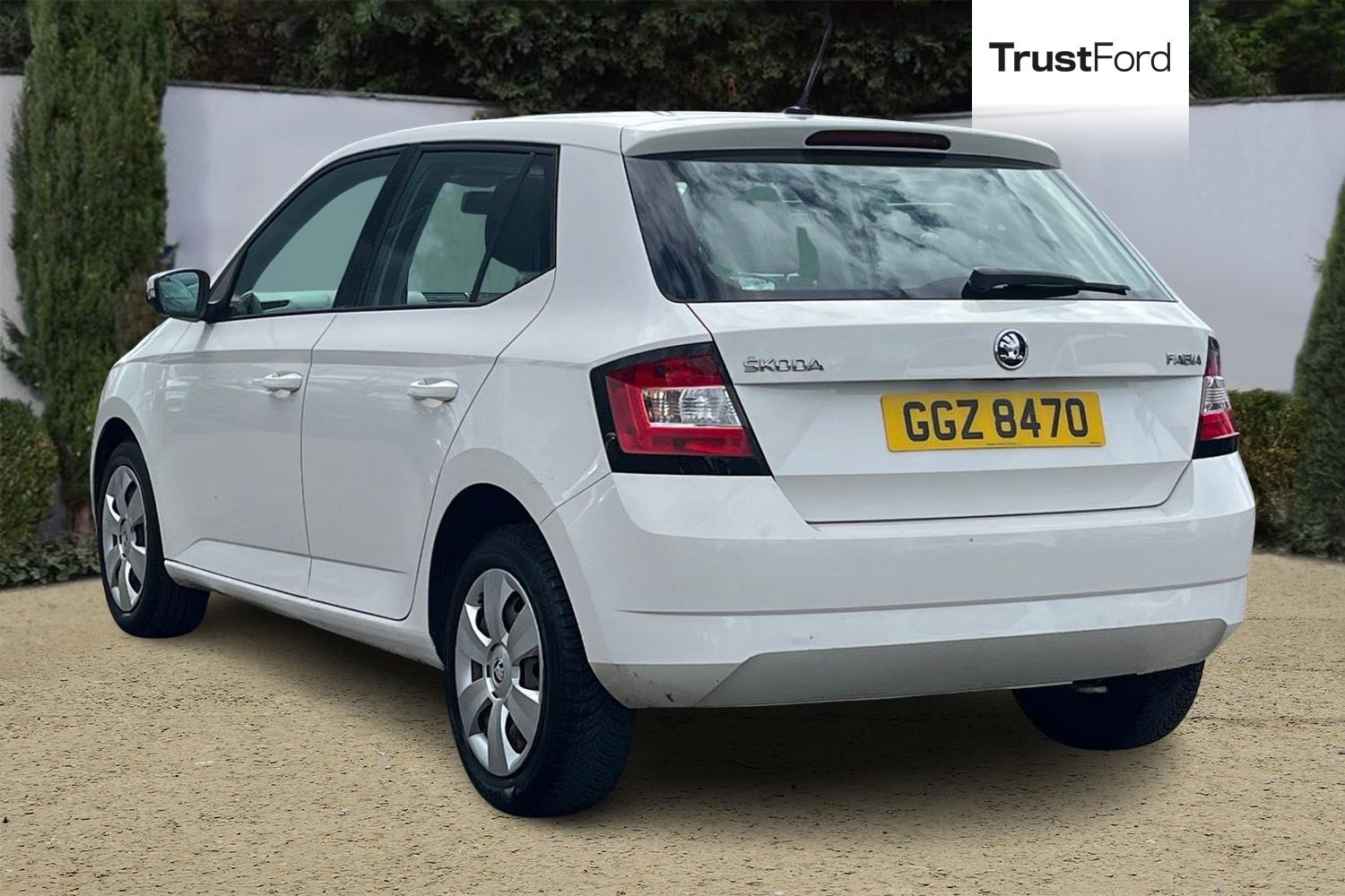 Skoda FABIA Photo 1
