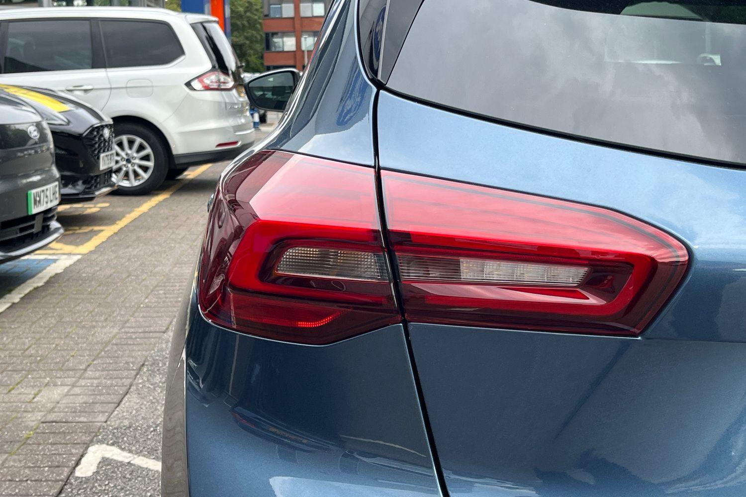 Ford FOCUS Photo 24