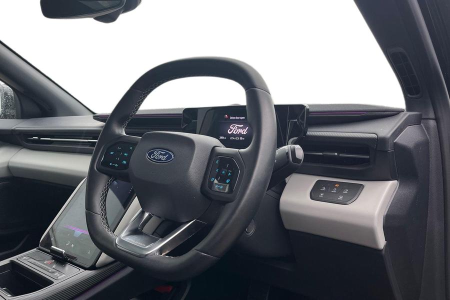 Ford EXPLORER Photo autoimg-2ad36b76e987bf9686348bd8e9803674c149444b.jpg