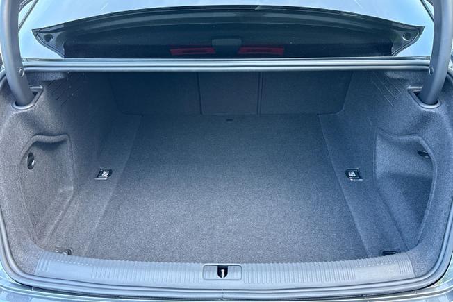AUDI A4 Photo 12