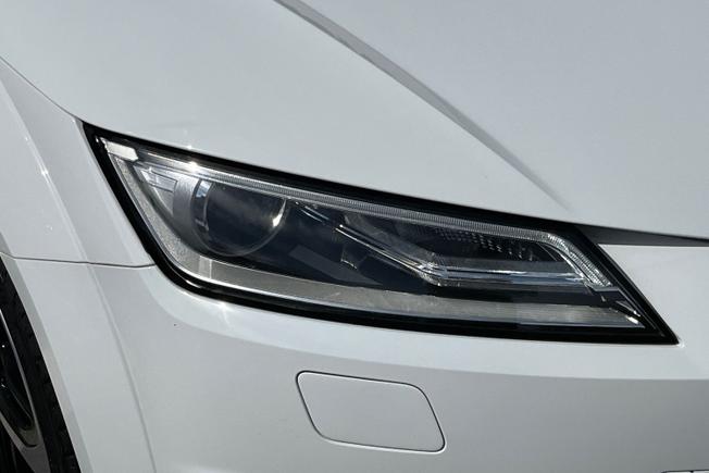 AUDI TT Photo 19