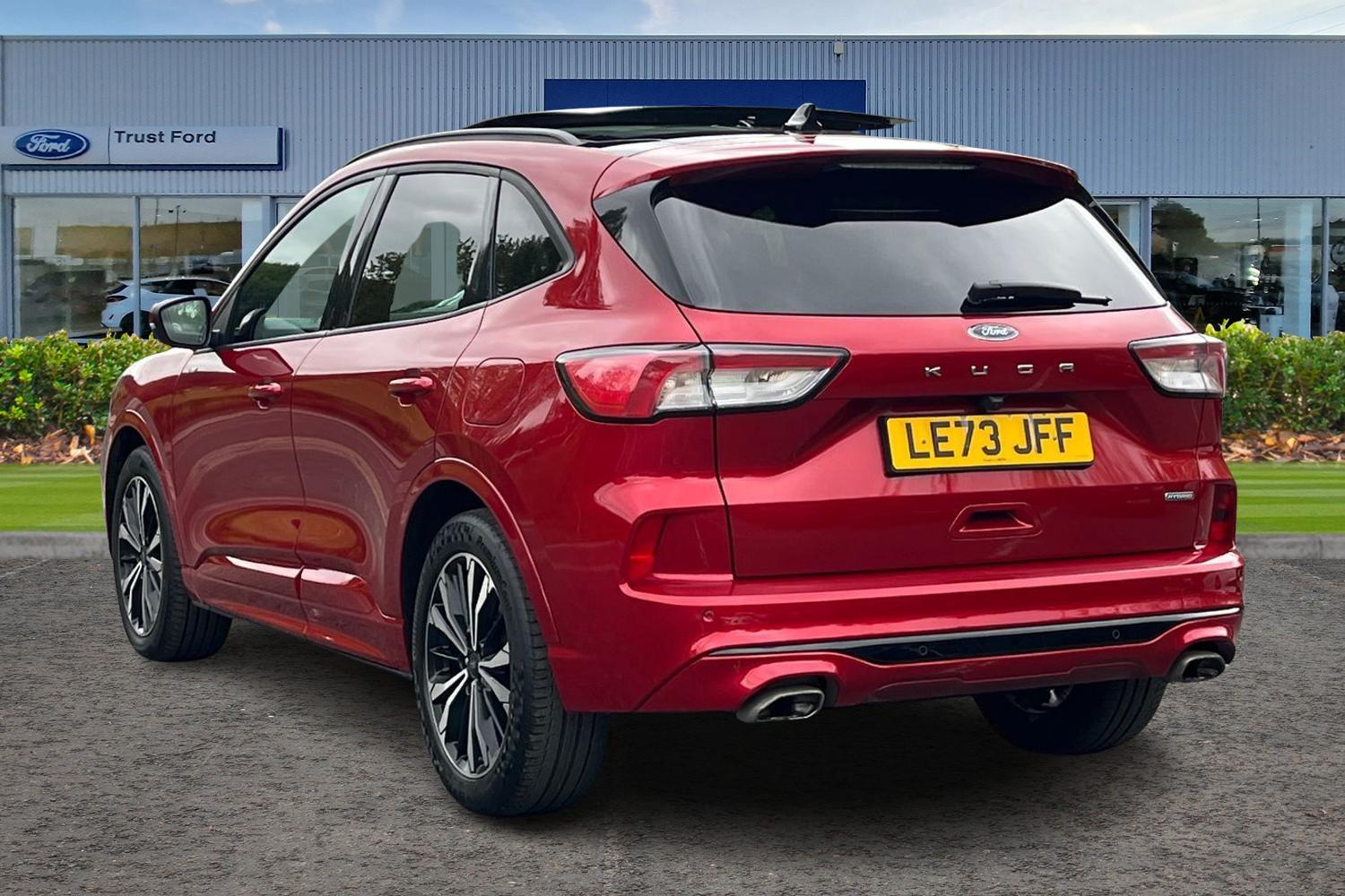 Ford KUGA Photo 1