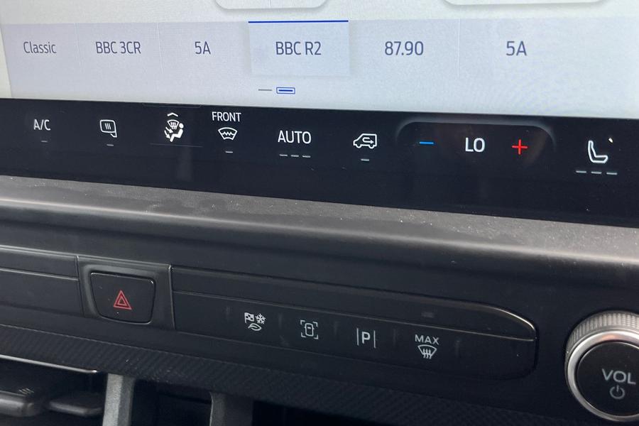 Ford TRANSIT CUSTOM Photo autoimg-2adc3a587b51de32e3863d8d3d6afa8c90388a6d.jpg