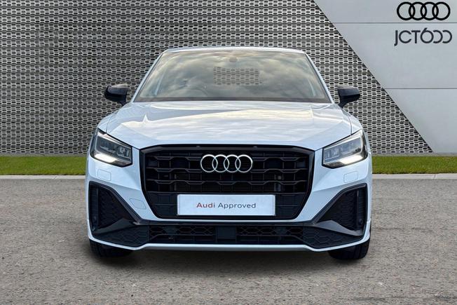 Audi Q2 Photo 9