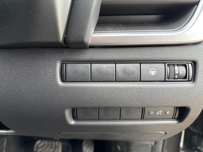 NISSAN Qashqai Photo 28
