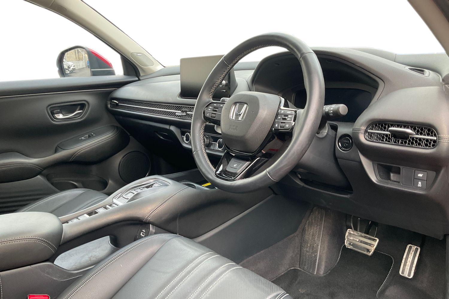 Honda ZR-V Photo 8